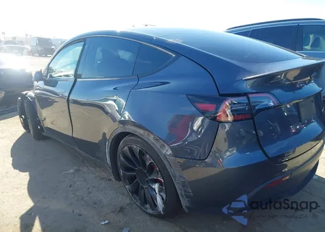 2022 Tesla Model Y Performance Dual Motor All-Wheel Drive from USA, damaged, VIN 7SAYGDEF6NF546719